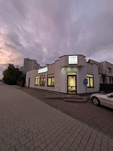VIVA OPTICA - Optyk Lubin - Badanie wzroku place picture